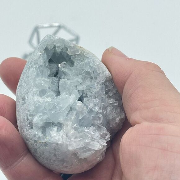 Celestine egg crystal carving stone points light blue 2.5” - Picture 11 of 11